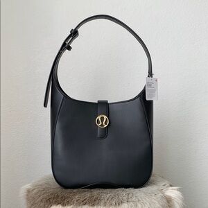 NWT Black Lululemon Shoulder Bag $225 rt price